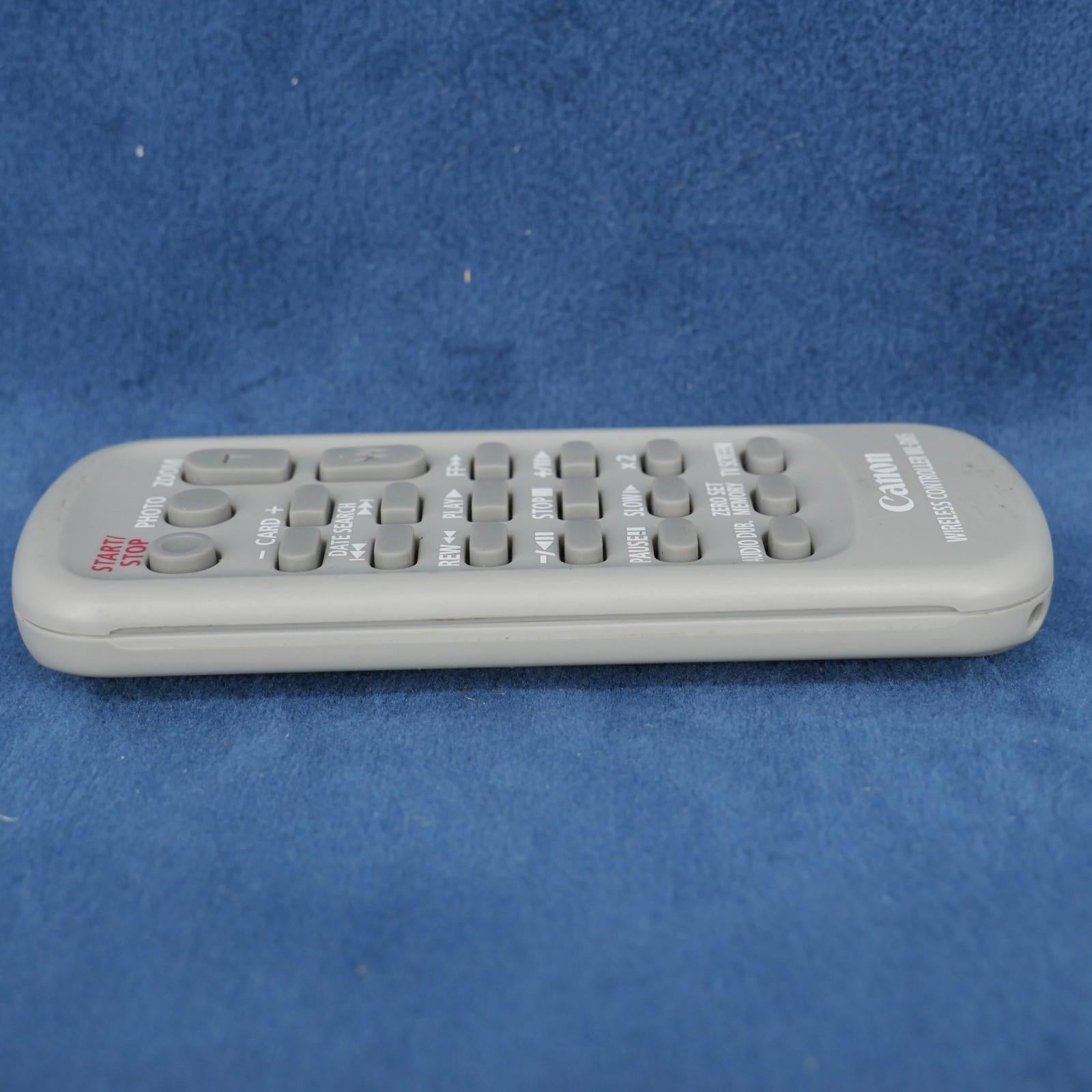 Canon WL - D85 Gray Wireless Handheld Remote Control For Canon DC220 Camcorder