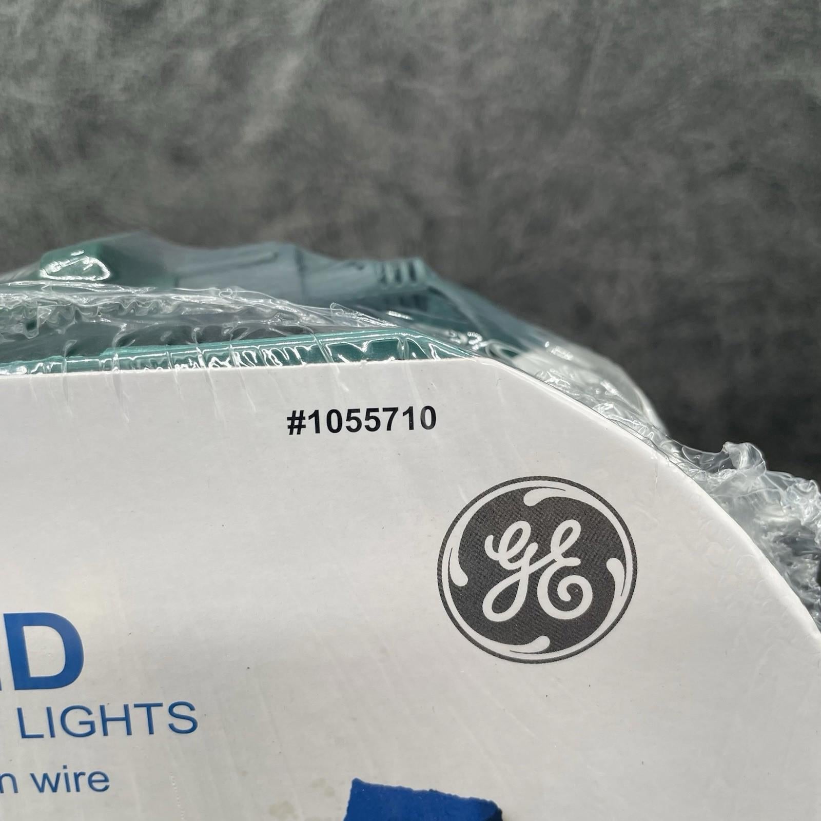 GE StayBright 250 - Count 51.8 - ft White LED Plug - In Christmas String Lights - 93196LO - NEW