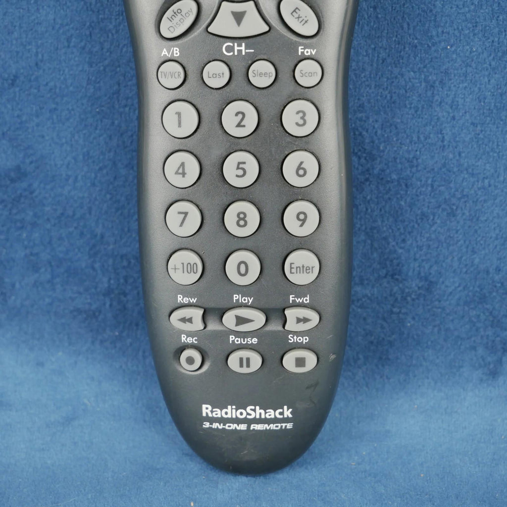 Radio Shack 3 - In - One Universal Remote Control Tested Working.