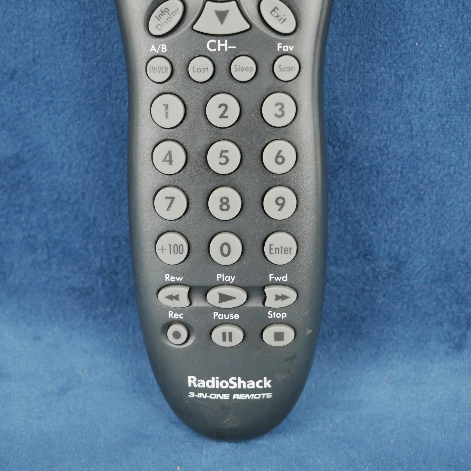Radio Shack 3 - In - One Universal Remote Control Tested Working.