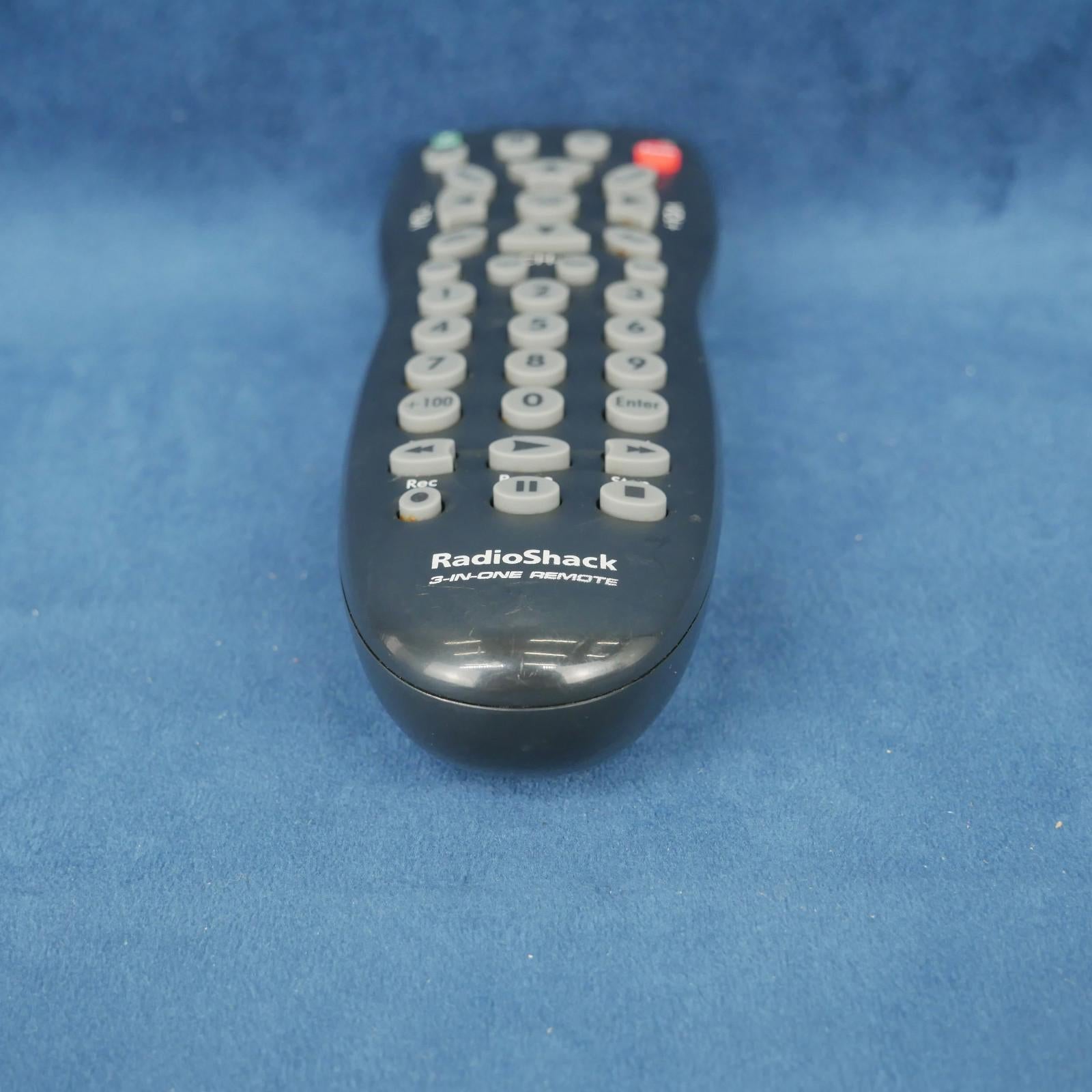 Radio Shack 3 - In - One Universal Remote Control Tested Working.