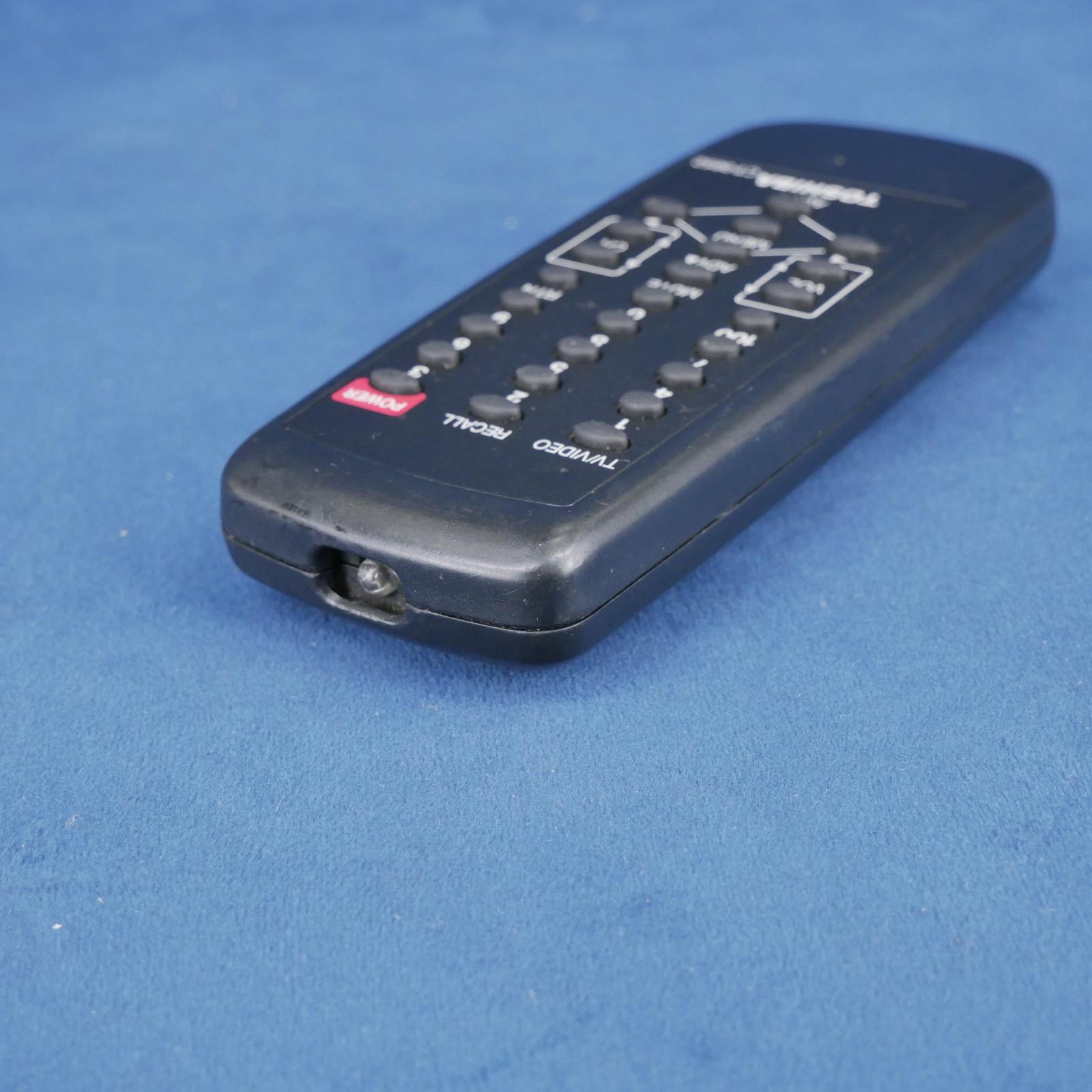 TOSHIBA CT - 9852 Remote Control - Tested