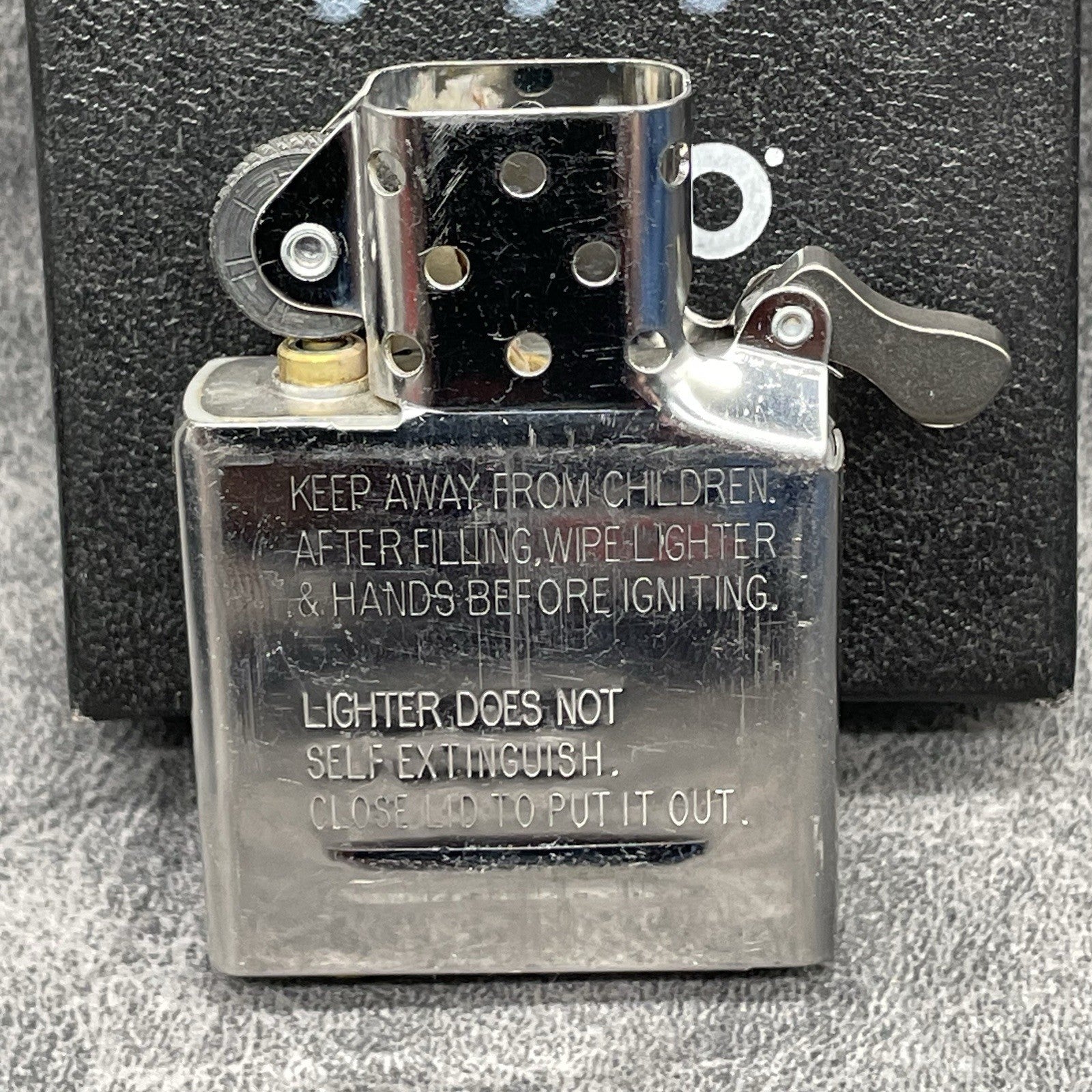 VINTAGE ZIPPO BOLTED ARMOR LIGHTER NEW IN BOX 20991 Zippo Bolted ( L Zippo 11 )