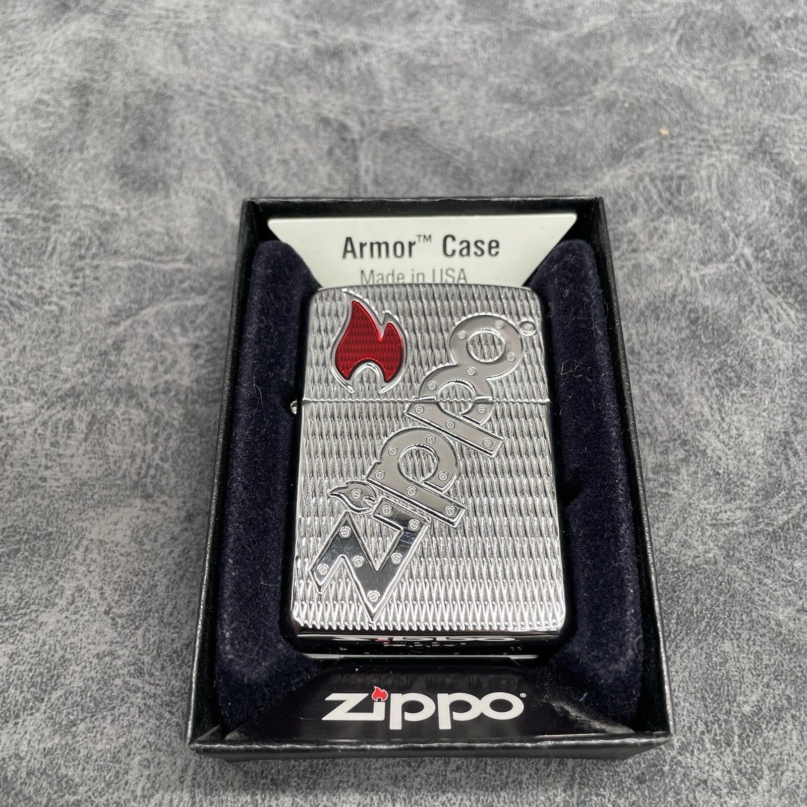 VINTAGE ZIPPO BOLTED ARMOR LIGHTER NEW IN BOX 20991 Zippo Bolted ( L Zippo 11 )