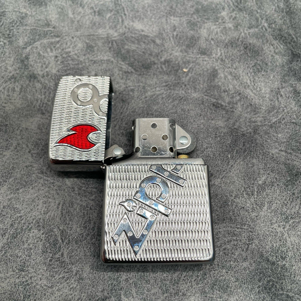 VINTAGE ZIPPO BOLTED ARMOR LIGHTER NEW IN BOX 20991 Zippo Bolted ( L Zippo 11 )