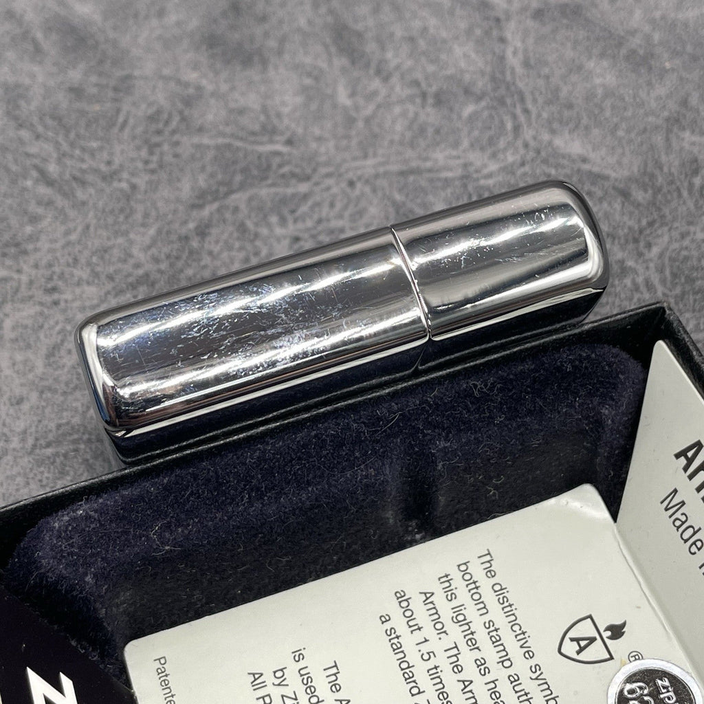 VINTAGE ZIPPO BOLTED ARMOR LIGHTER NEW IN BOX 20991 Zippo Bolted ( L Zippo 11 )
