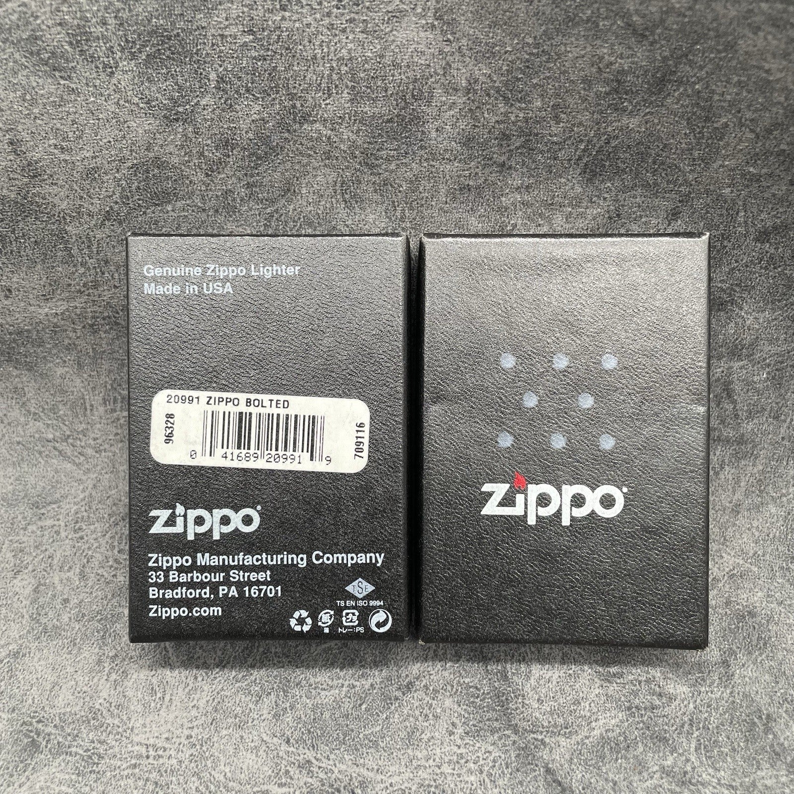 VINTAGE ZIPPO BOLTED ARMOR LIGHTER NEW IN BOX 20991 Zippo Bolted ( L Zippo 11 )